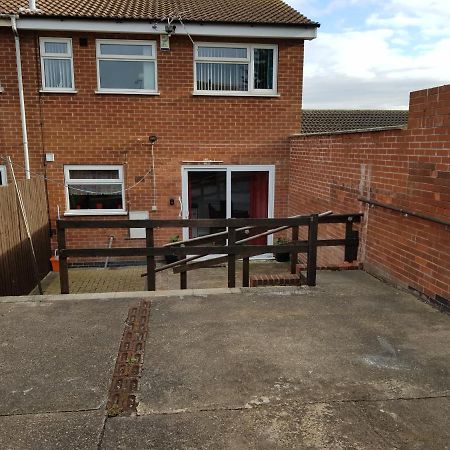 Penllech House - Huku Kwetu Notts - 3 Bedroom Spacious Lovely And Cosy With A Free Parking- Affordable And Suitable To Group Business Travellers นอตติงแฮม ภายนอก รูปภาพ