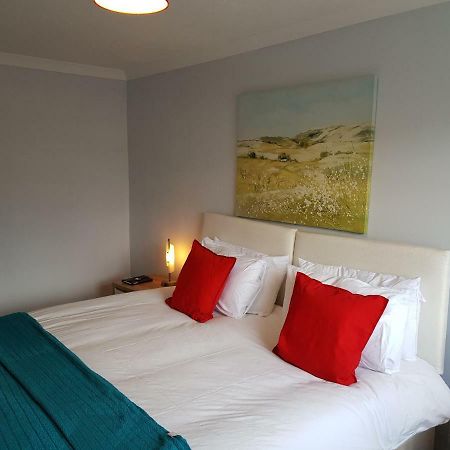 Penllech House - Huku Kwetu Notts - 3 Bedroom Spacious Lovely And Cosy With A Free Parking- Affordable And Suitable To Group Business Travellers นอตติงแฮม ภายนอก รูปภาพ